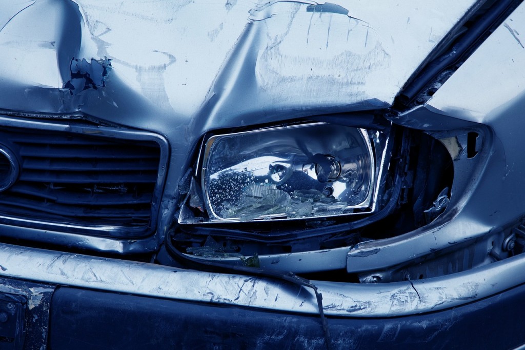 car-accident-headlamp-2940_1280