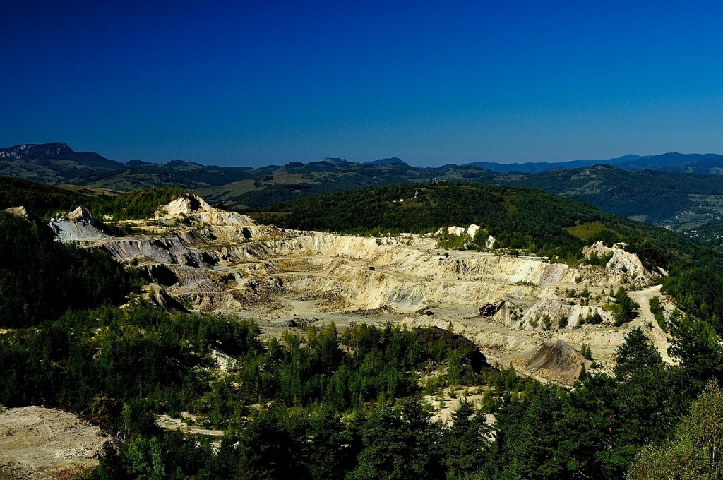 gold-mine-391420_1280