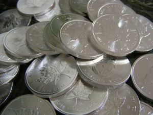 silver-maple-leaf-money-506847_1280
