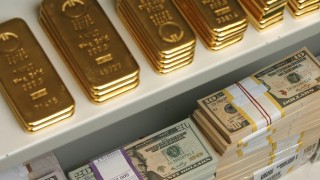 Gold Prices Sink Before Dollar Rate Hike
