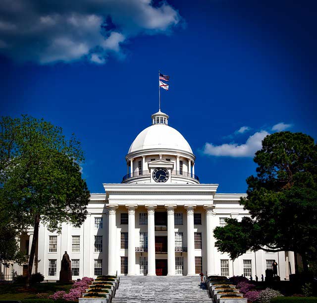 buying gold in alabama guide - alabama capitol building