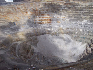 gold-mine-freepik